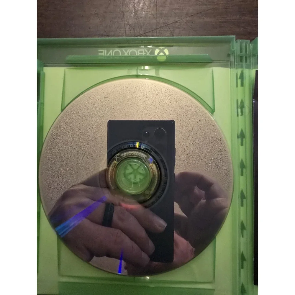 Call of Duty WWII‎ World War 2 w/ Original Case XBOX One Game